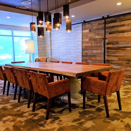 Hilton Garden Inn Phoenix Airport Buitenkant foto