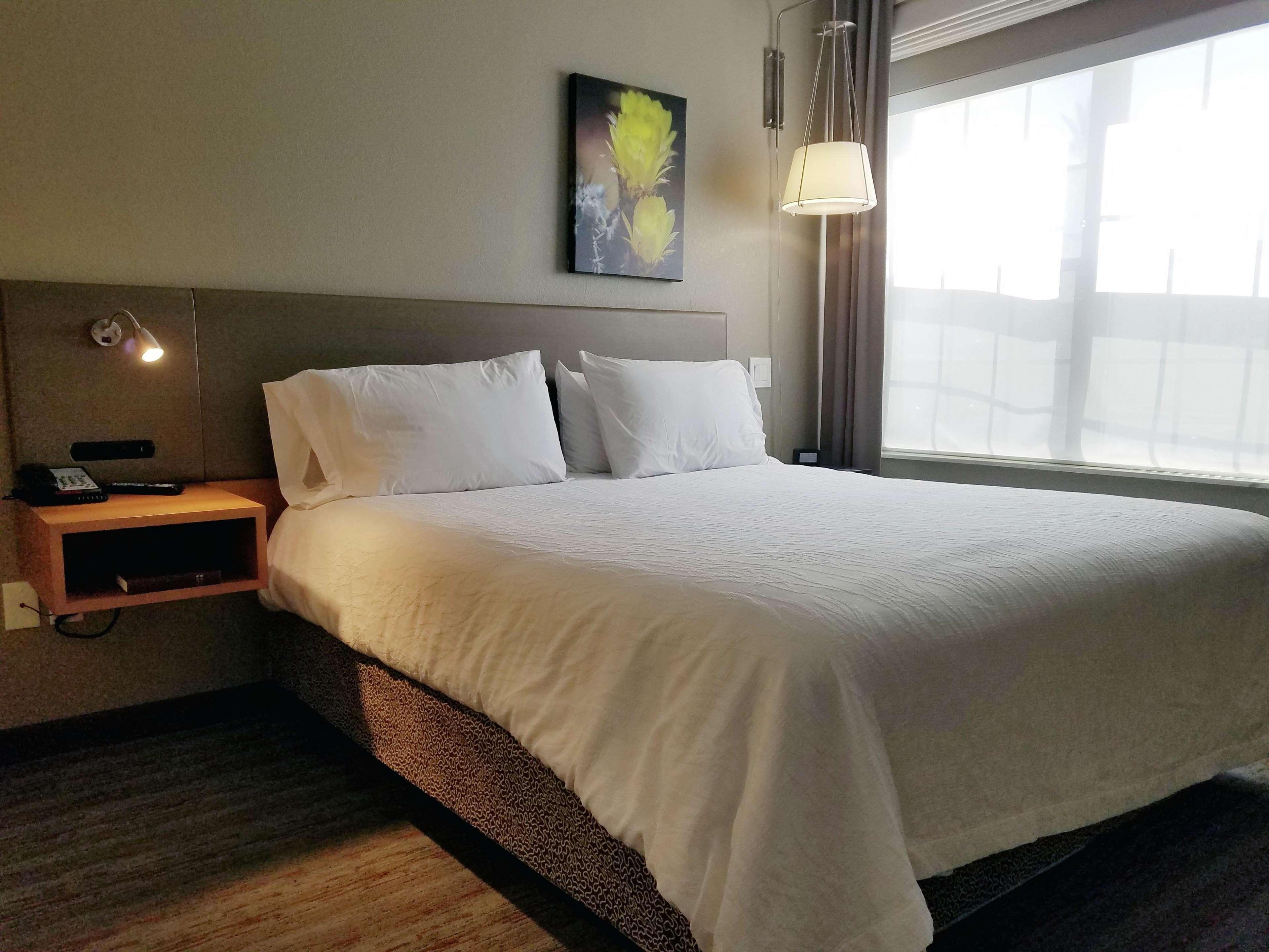 Hilton Garden Inn Phoenix Airport Buitenkant foto