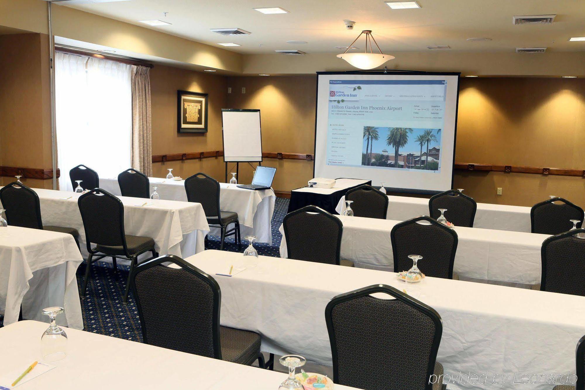 Hilton Garden Inn Phoenix Airport Buitenkant foto